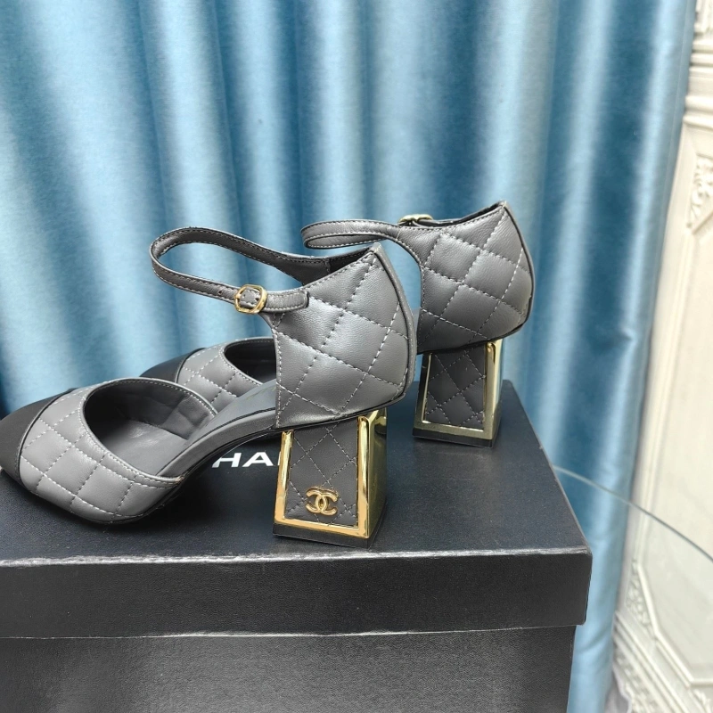 Unique Chxnxl High Heels 128844