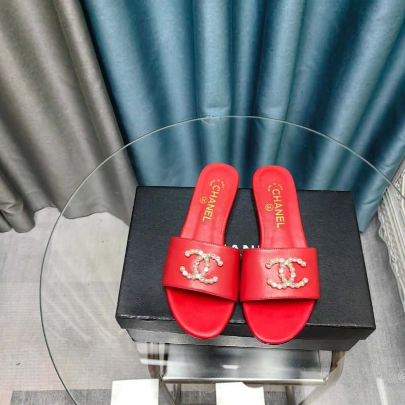 Lightweight Chxnxl Slippers 127915