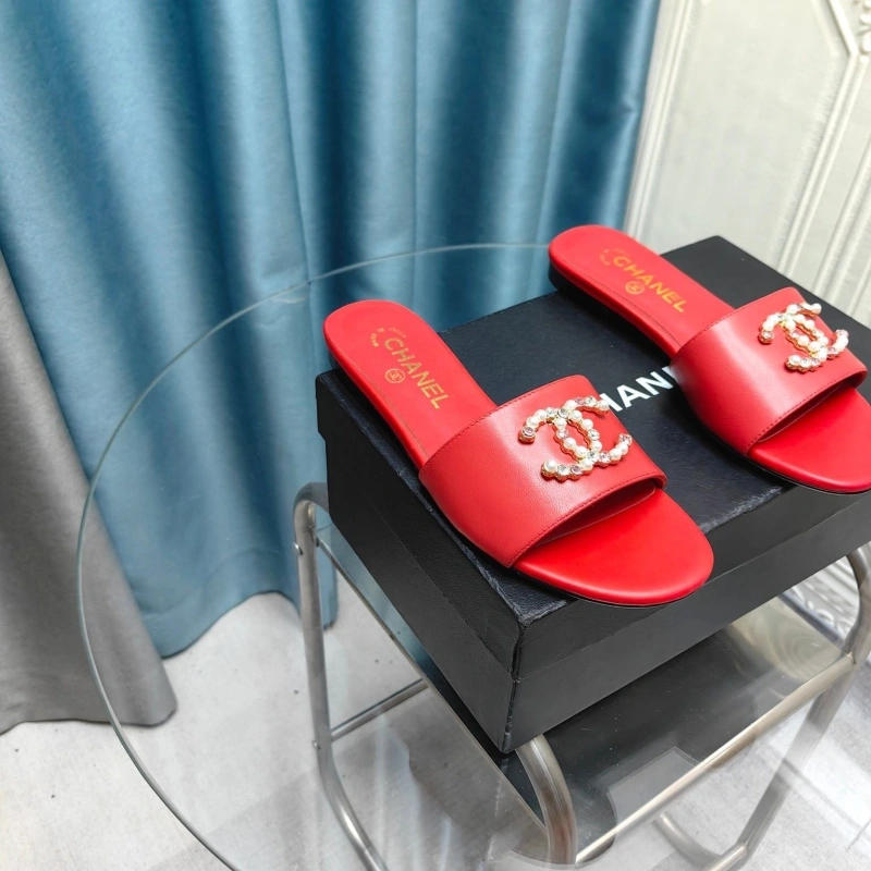 Lightweight Chxnxl Slippers 127915