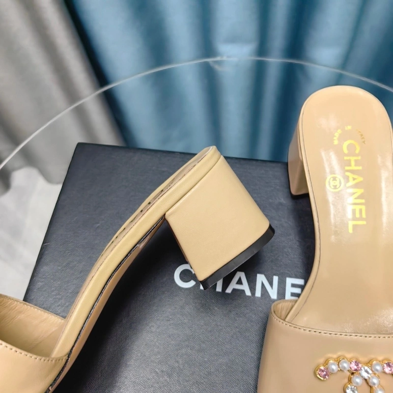 UrbanStyle Chxnxl Slippers 127899