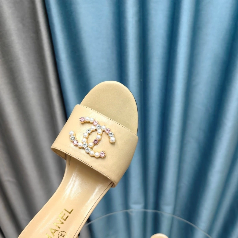UrbanStyle Chxnxl Slippers 127899