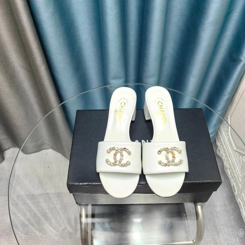 Chxnxl Slippers UrbanStyle 127896