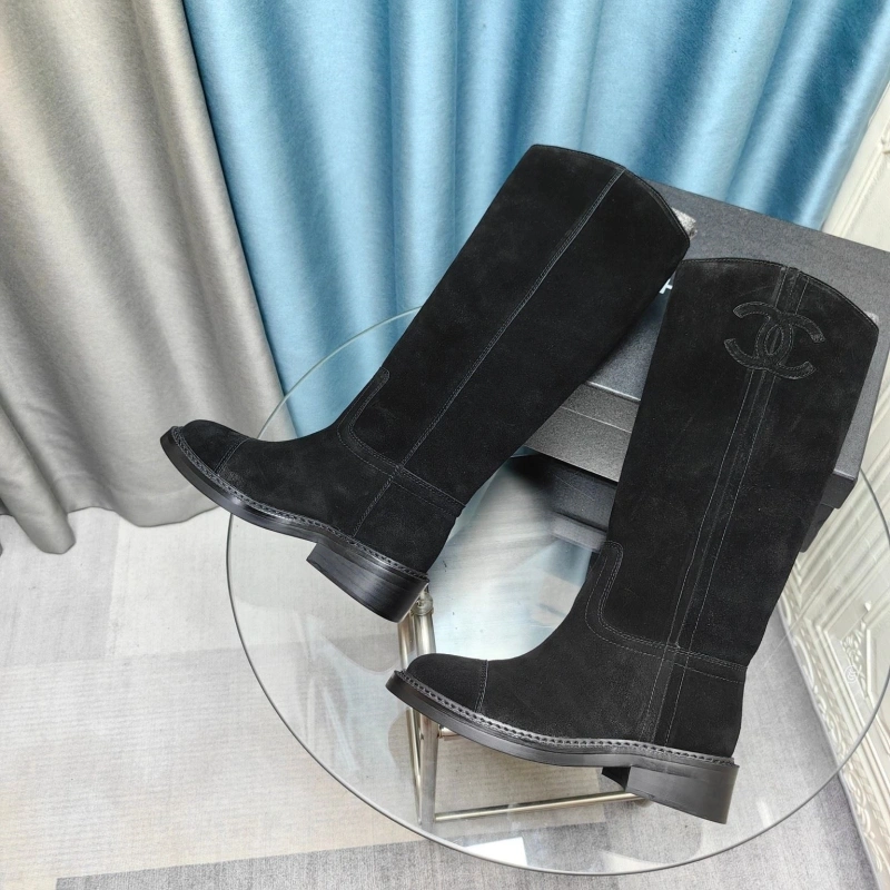 Trendsetting Chxnxl Boots 129545