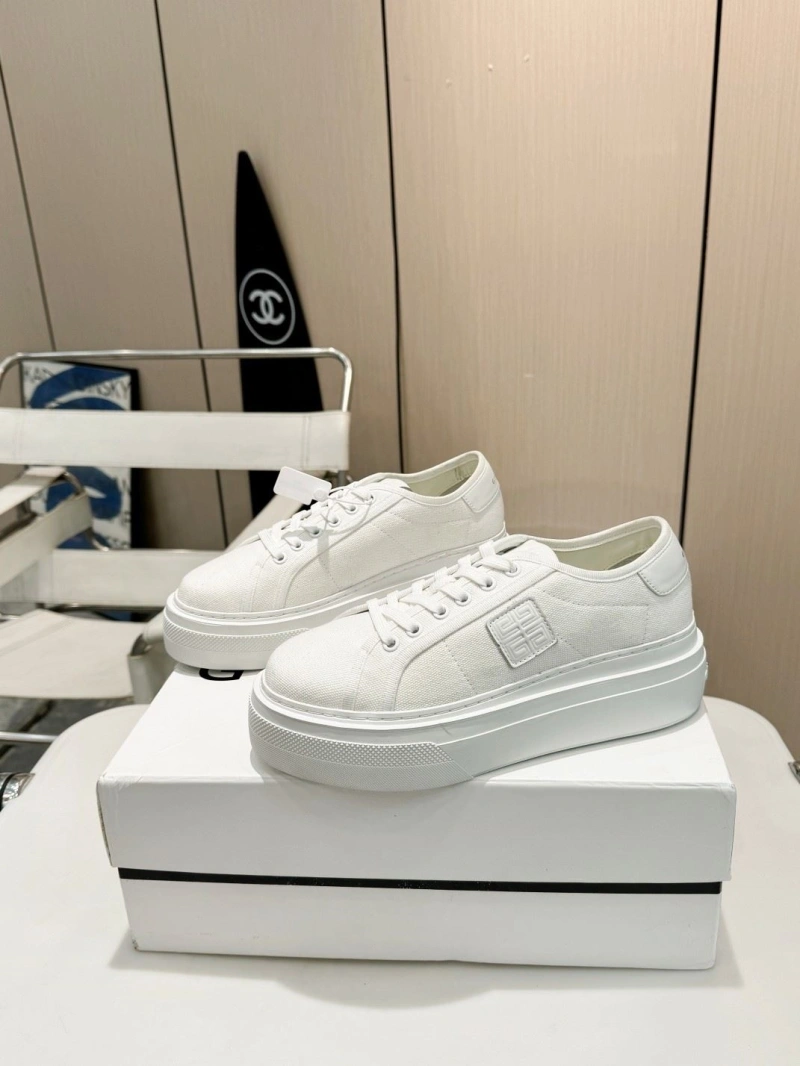 Efficient Gxvxnchy Sneakers 153840