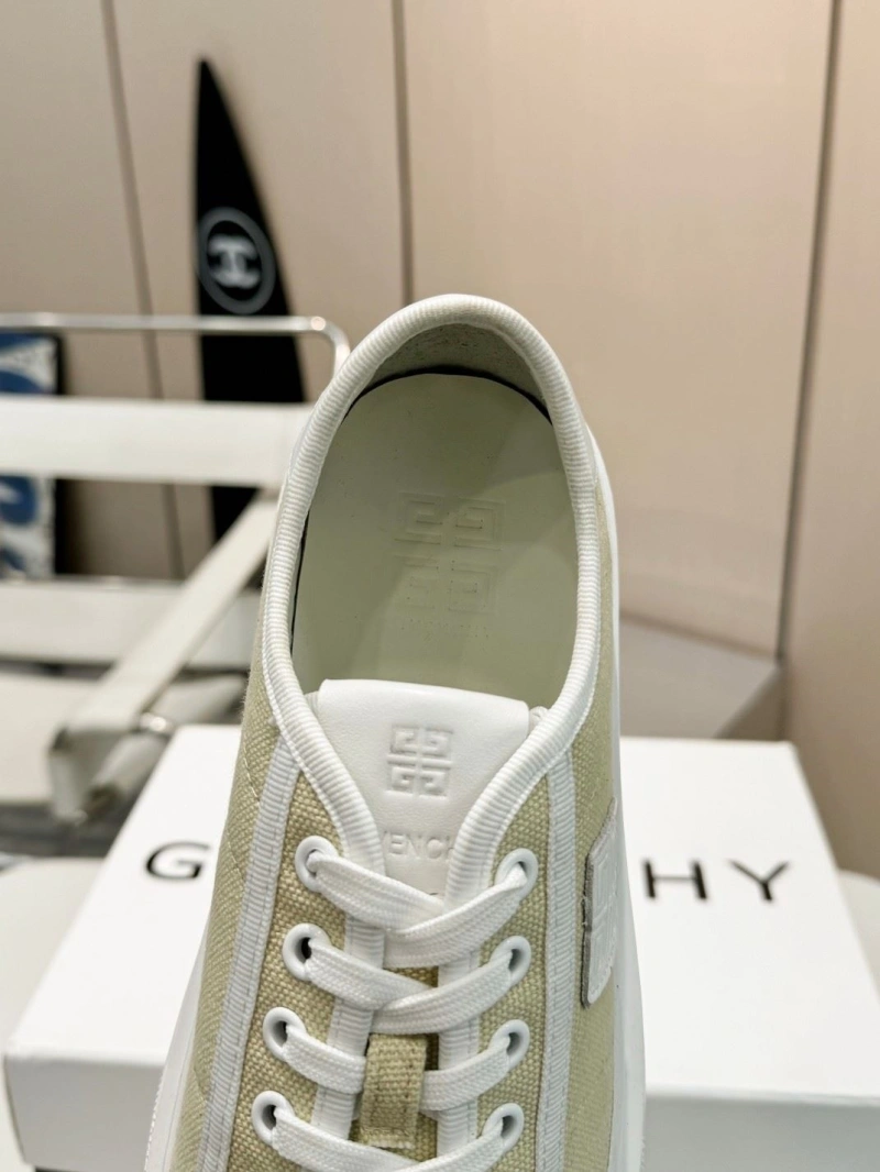 BestValue Gxvxnchy Sneakers 153835