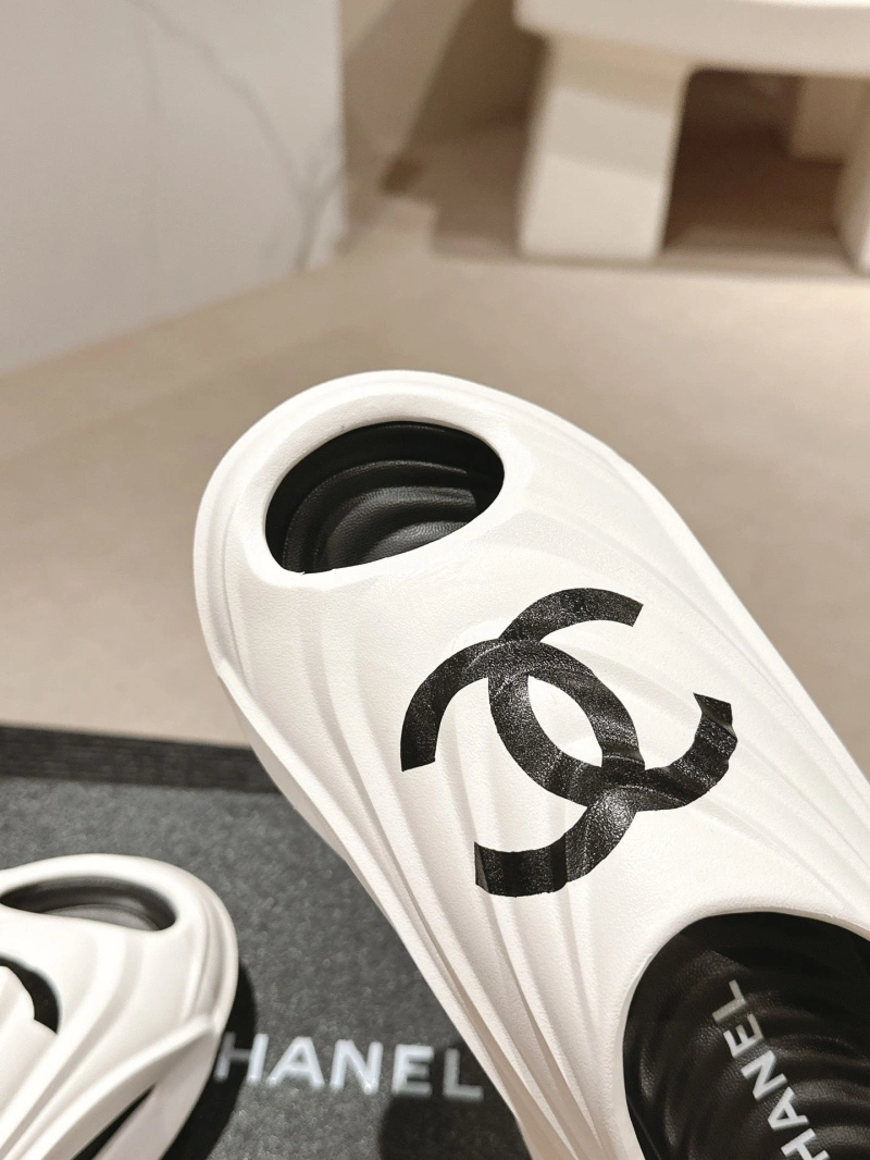 StreetReady Chxnxl Slippers 127892