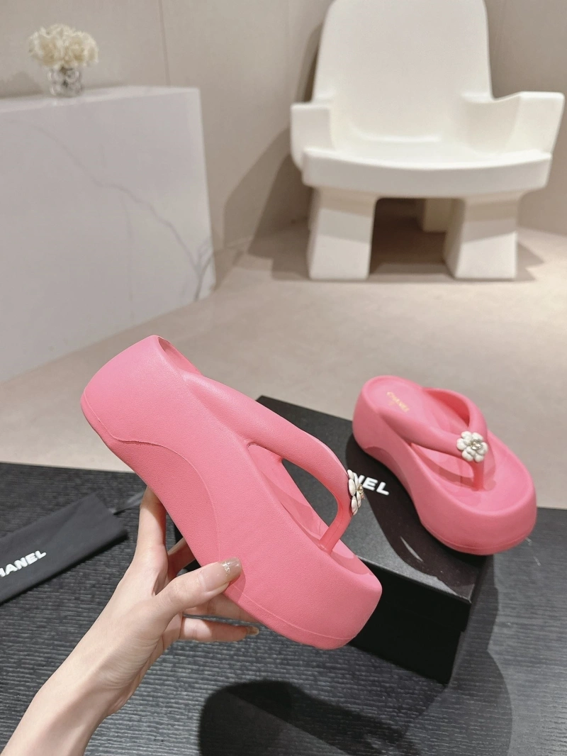 Refined Chxnxl Slippers 127879