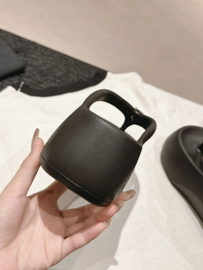 Chxnxl Slippers Refined 127877
