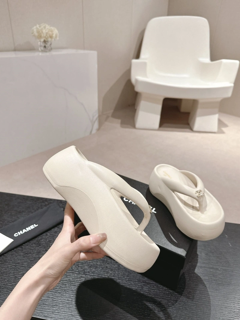Elegant Chxnxl Slippers 127878