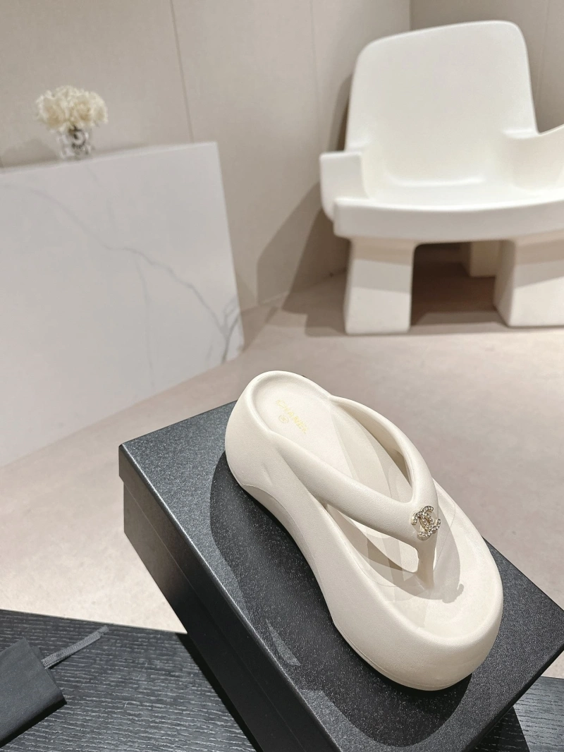 Elegant Chxnxl Slippers 127878