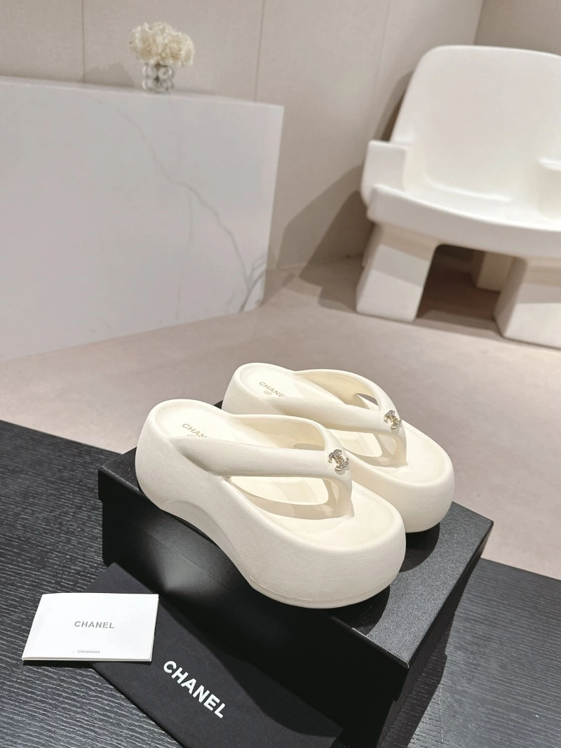 Reliable Chxnxl Slippers 127872