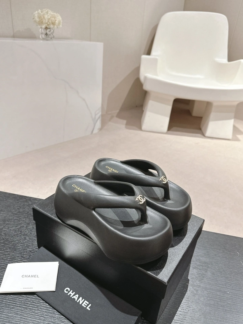 Elegant Chxnxl Slippers 127873