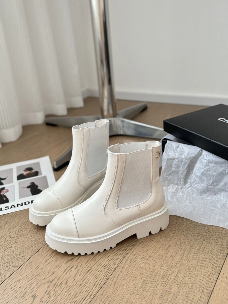 Sleek Chxnxl Boots 129551