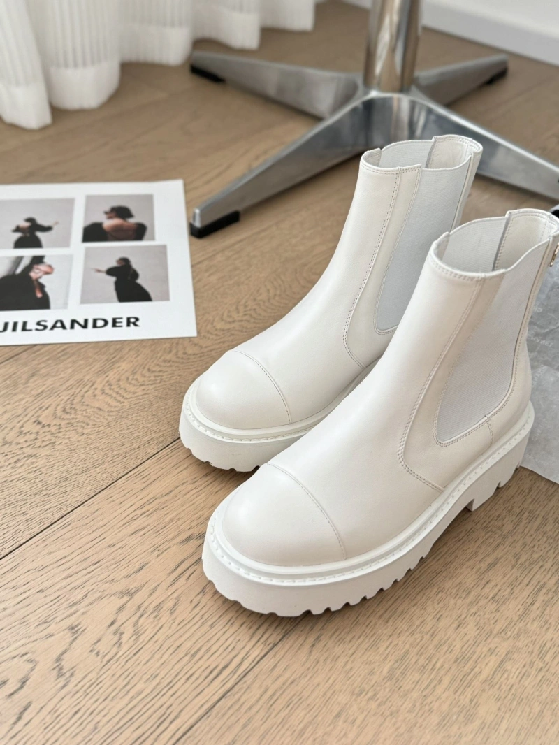 Sleek Chxnxl Boots 129551