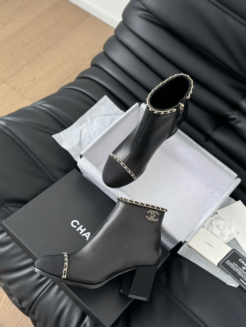 Trendy Chxnxl Boots 129558