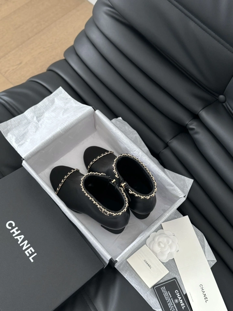 Trendy Chxnxl Boots 129558