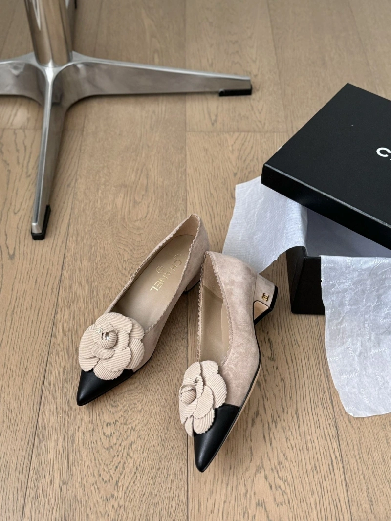 WellDesigned Chxnxl High Heels 128833