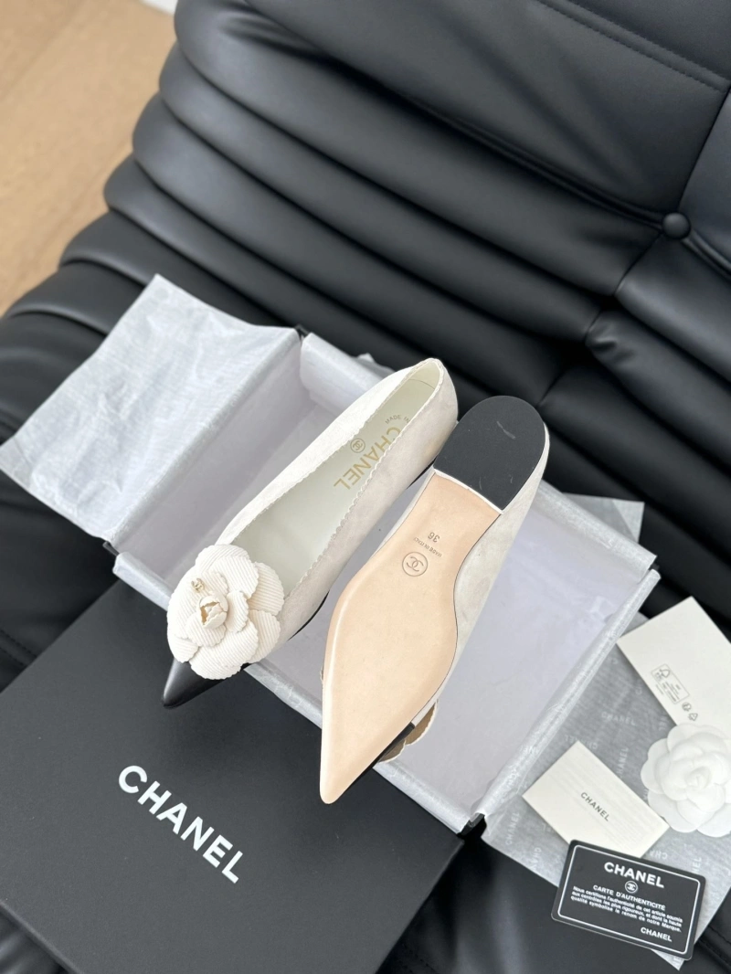 Compact Chxnxl Flat Shoes 129119