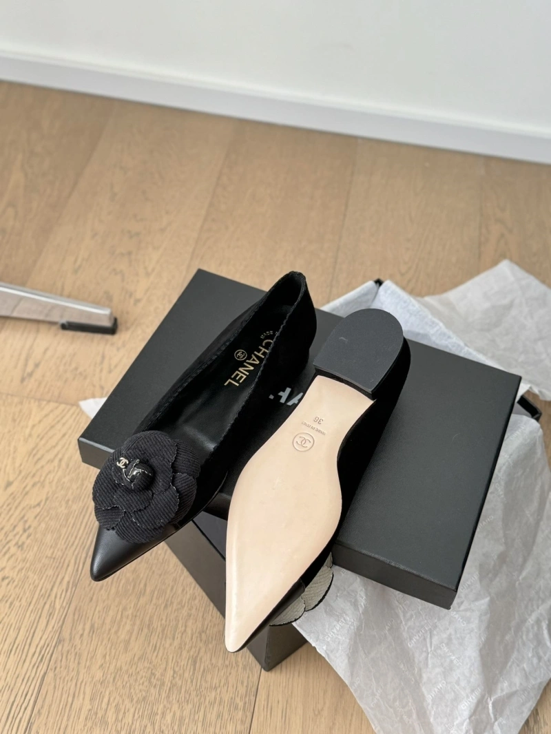 Timeless Chxnxl Flat Shoes 129117