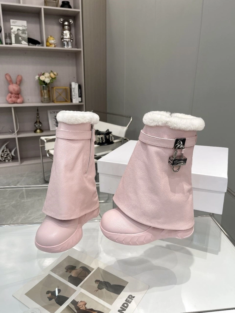 Gxvxnchy Boots Minimalist 153922