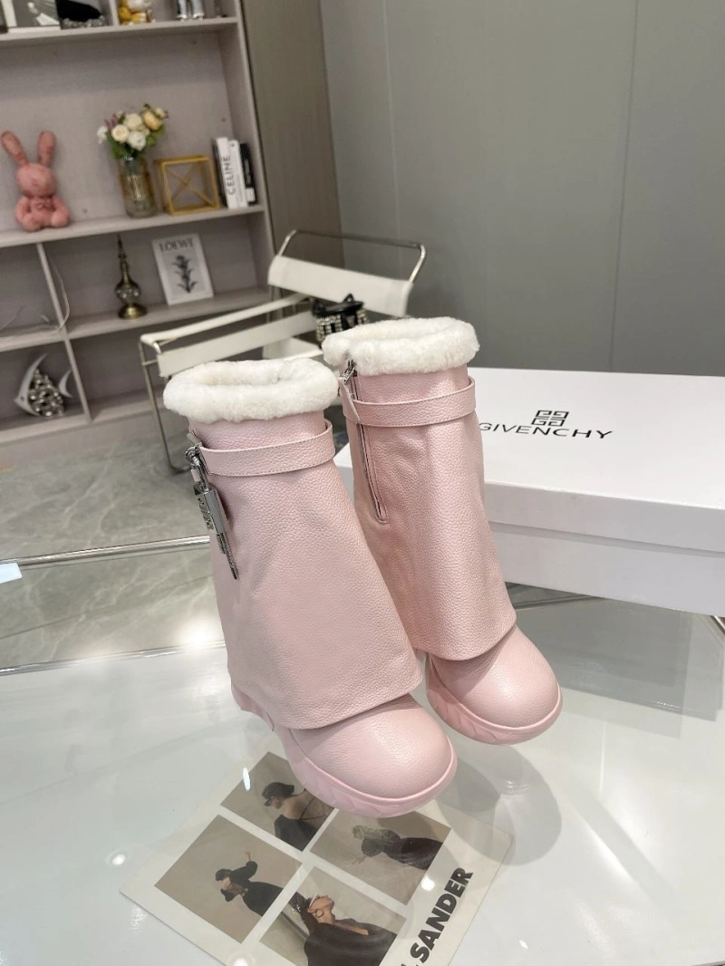 Gxvxnchy Boots Minimalist 153922