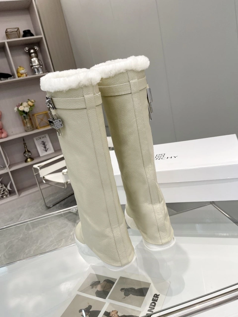 Reliable Gxvxnchy Boots 153897