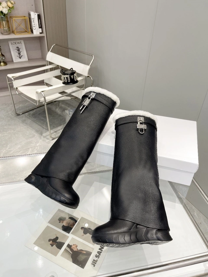 Unique Gxvxnchy Boots 153908