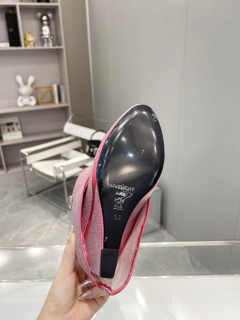 SportInspired Gxvxnchy Boots 153909
