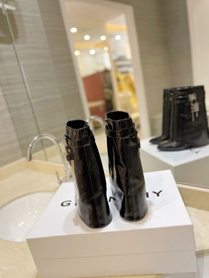 Gxvxnchy Boots Affordable 153902