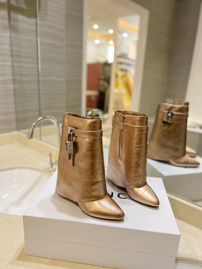 Gxvxnchy Boots Unique 153916