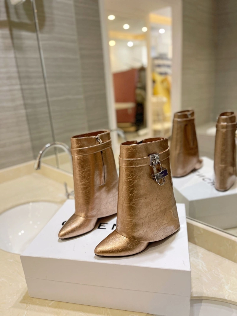 Gxvxnchy Boots Unique 153916
