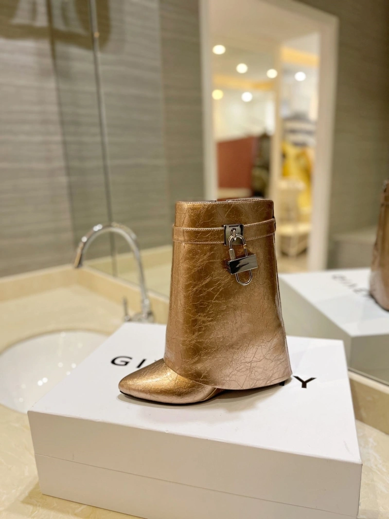 Gxvxnchy Boots Unique 153916