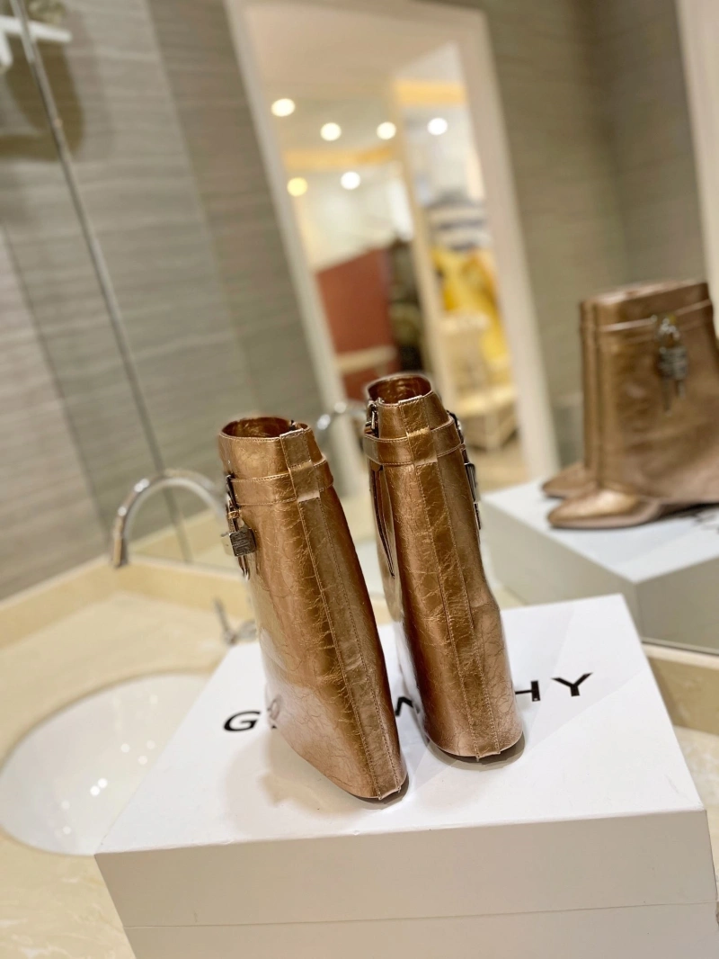 Gxvxnchy Boots Unique 153916