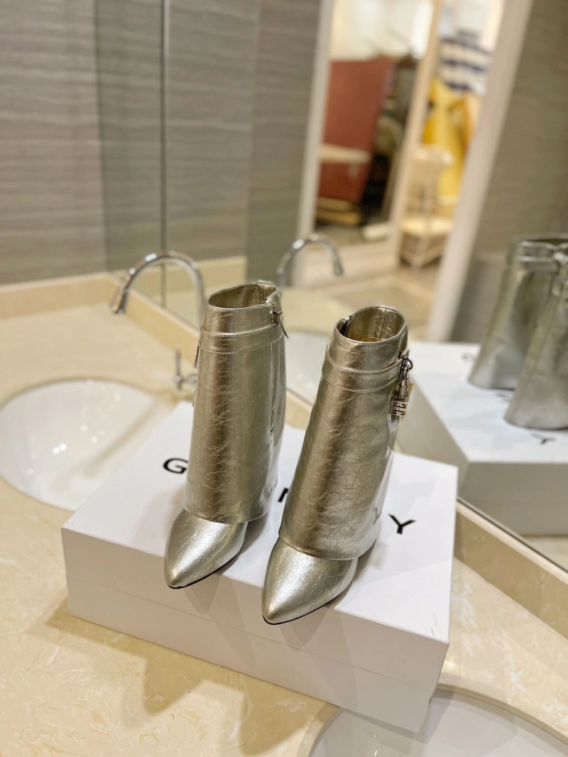 Gxvxnchy Boots EyeCatching 153914