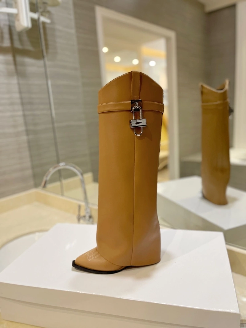 Affordable Gxvxnchy Boots 153917