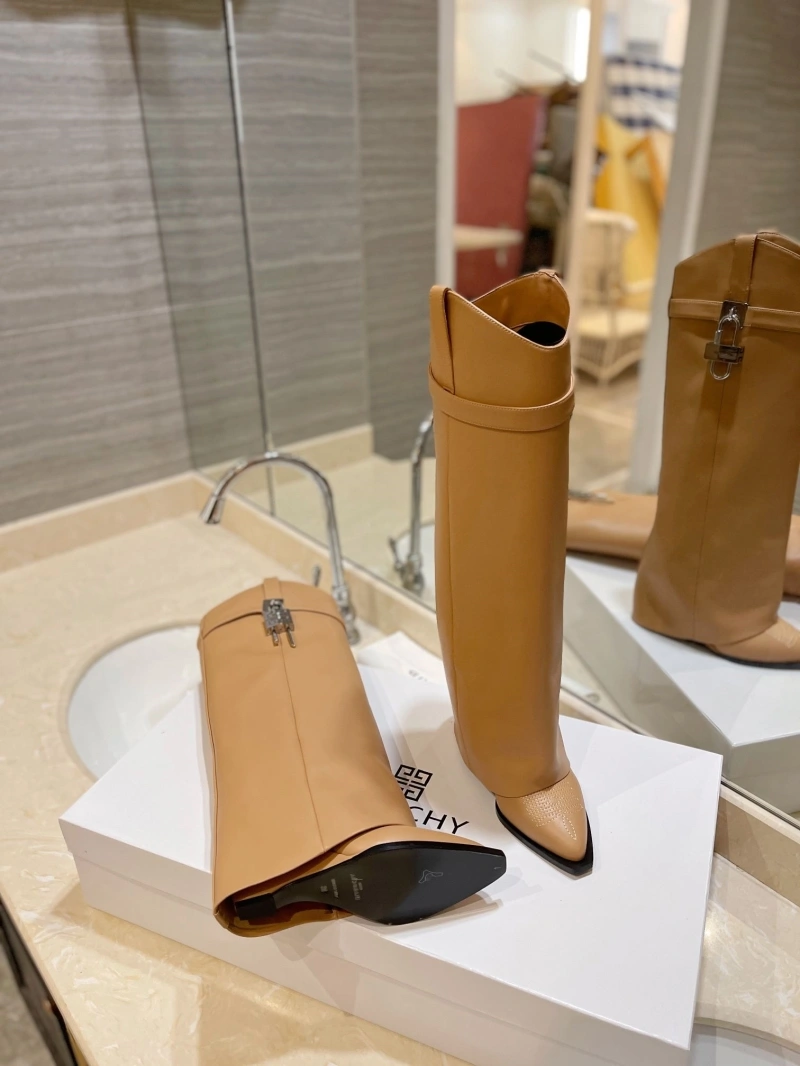 Affordable Gxvxnchy Boots 153917