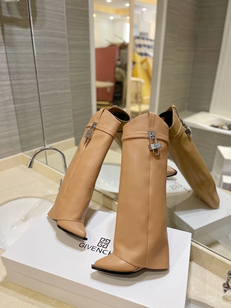 Affordable Gxvxnchy Boots 153917