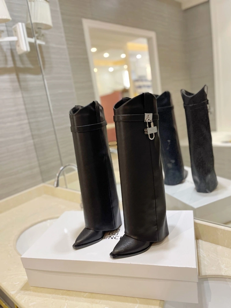 Lightweight Gxvxnchy Boots 153898