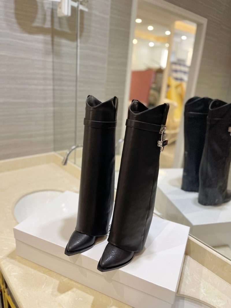 Lightweight Gxvxnchy Boots 153898