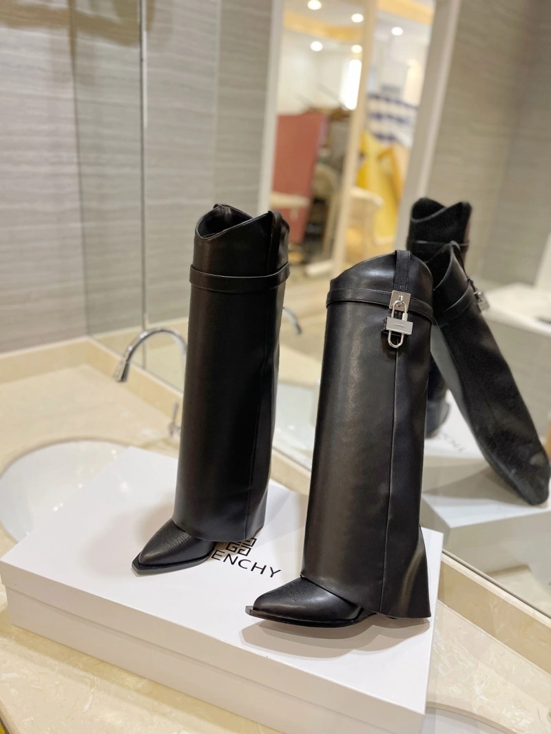 Lightweight Gxvxnchy Boots 153898