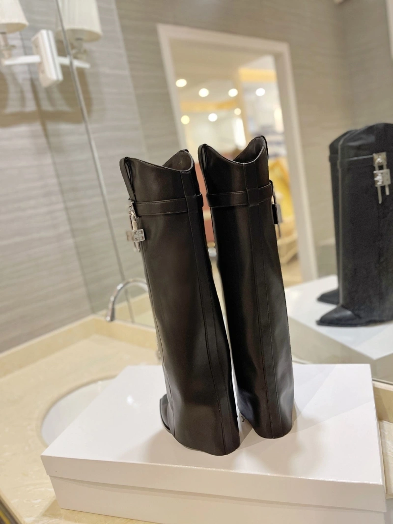 Lightweight Gxvxnchy Boots 153898