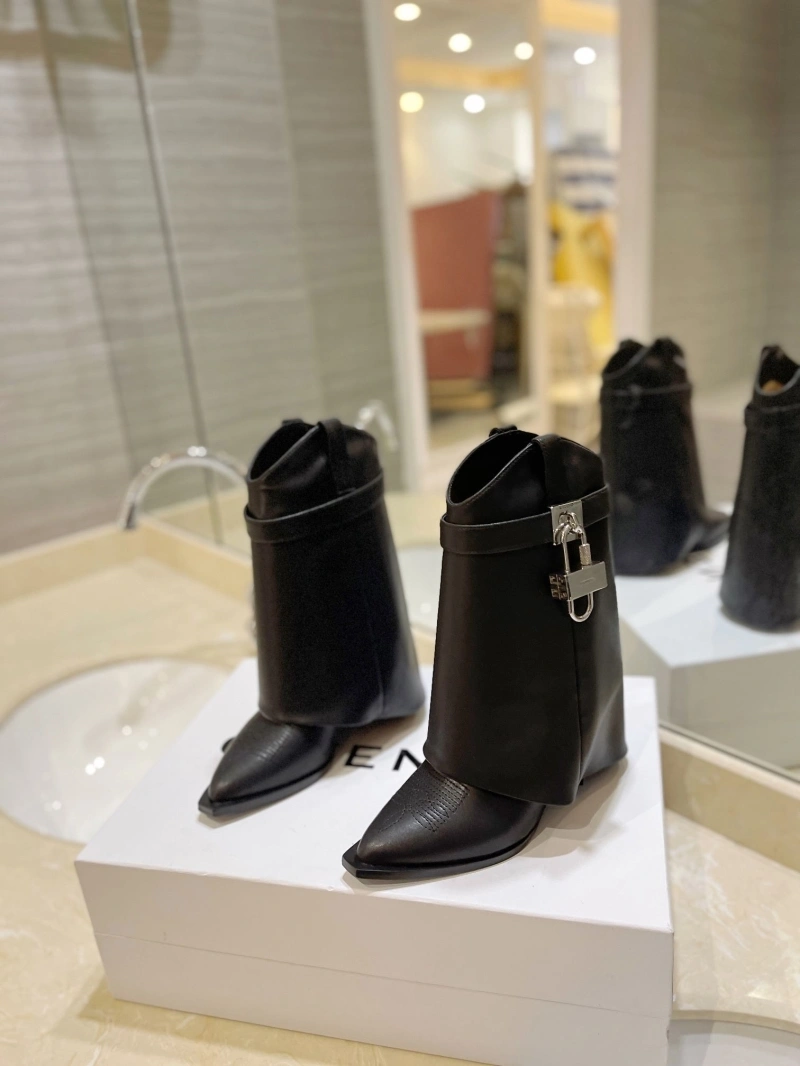 Gxvxnchy Boots HighQuality 153895