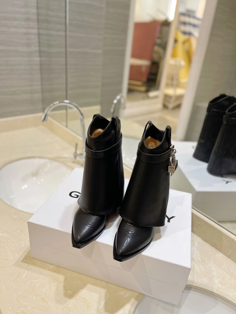 Gxvxnchy Boots HighQuality 153895