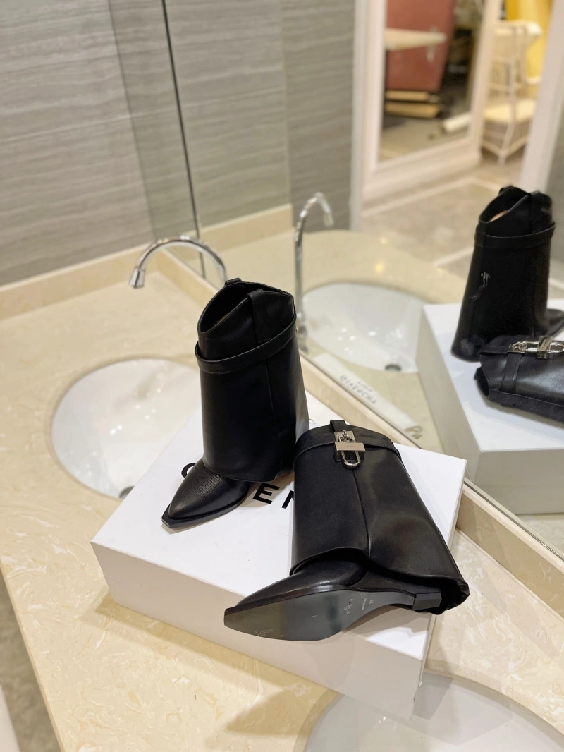 Gxvxnchy Boots HighQuality 153895