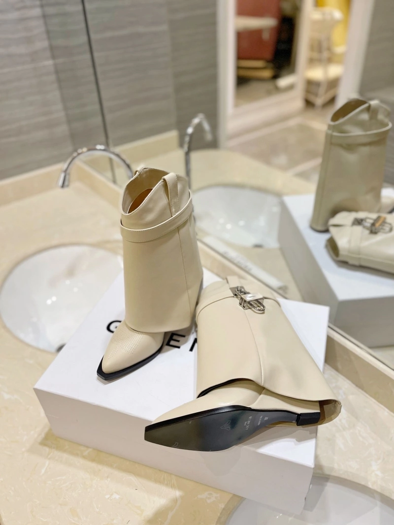 Timeless Gxvxnchy Boots 153899