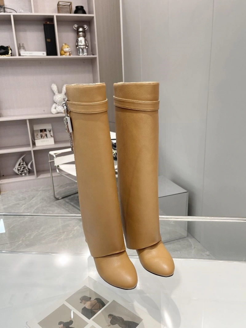 Functional Gxvxnchy Boots 153892