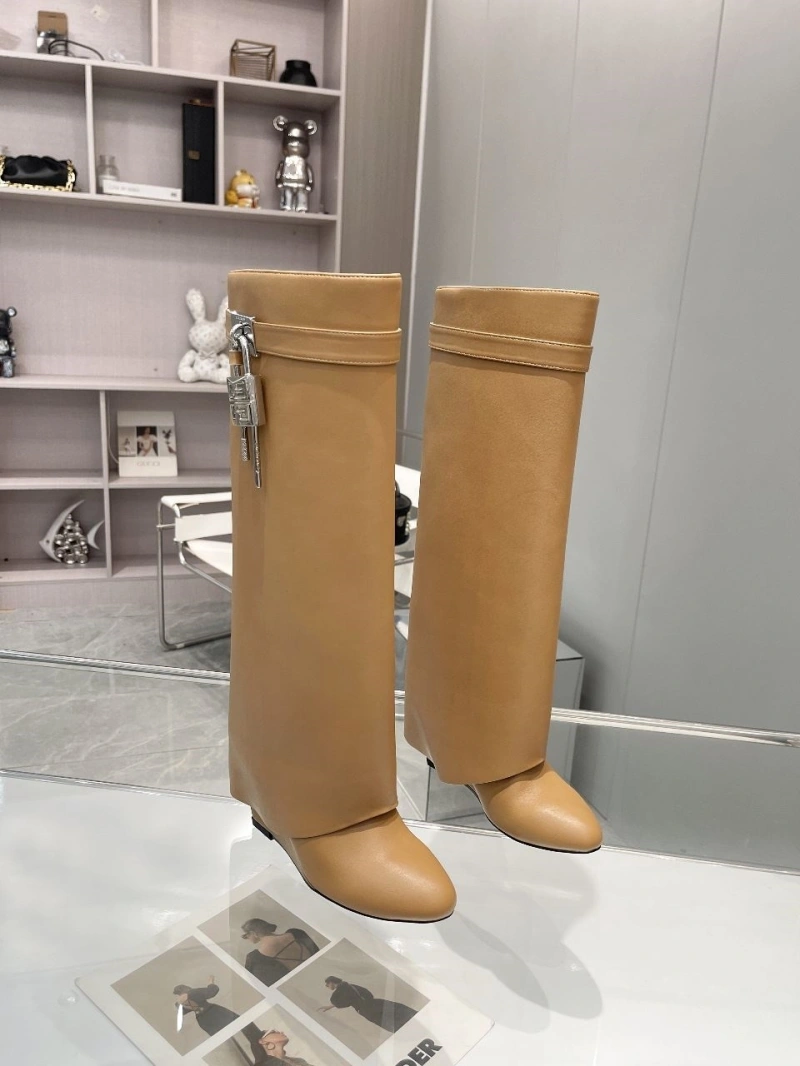 Functional Gxvxnchy Boots 153892