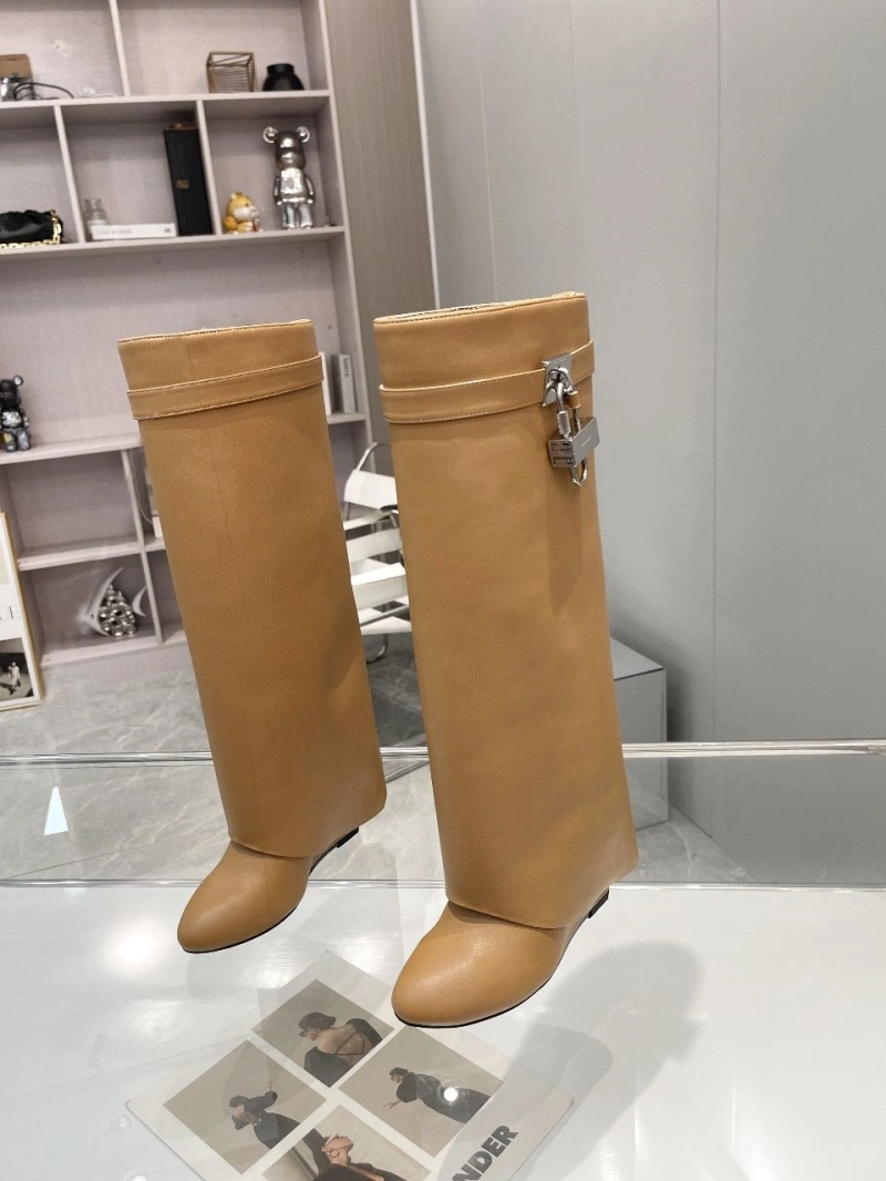 Functional Gxvxnchy Boots 153892