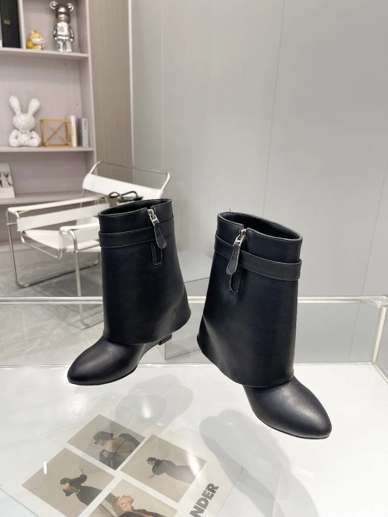 Gxvxnchy Boots AllSeason 153891