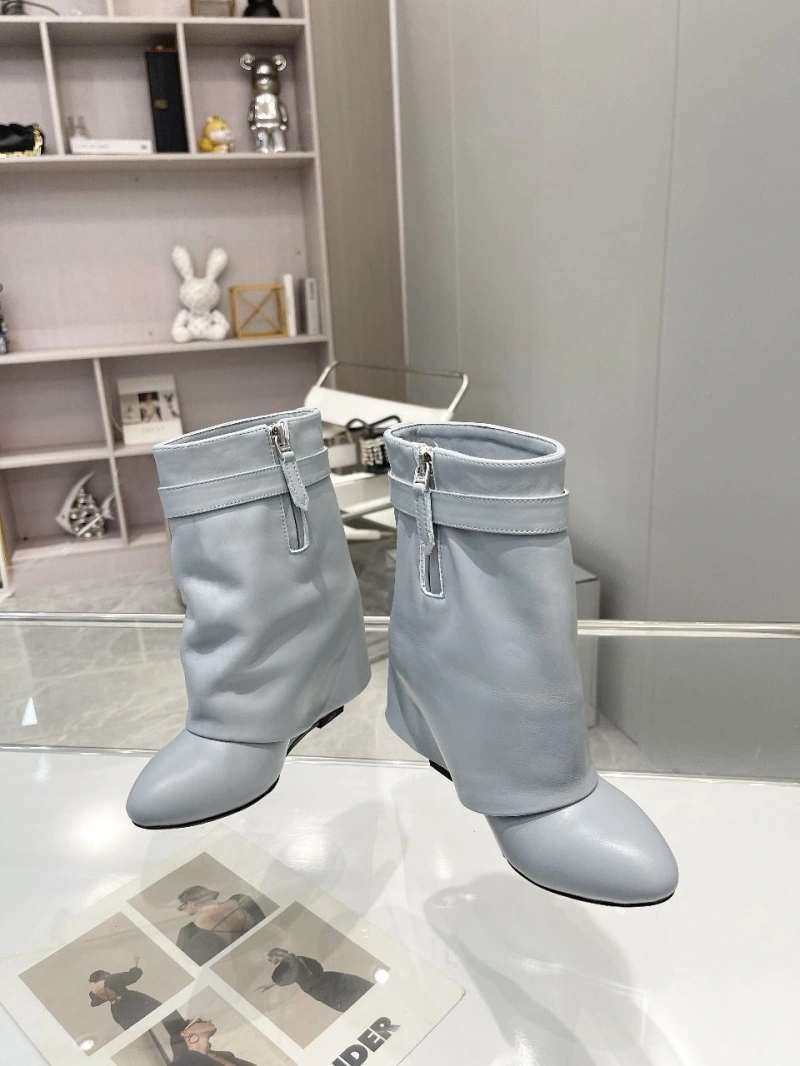 Bright Gxvxnchy Boots 153885